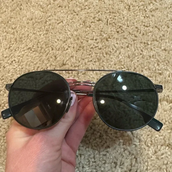 Burberry Aviator Dark Green Sunglasses with Black Case - Picture 8 of 8